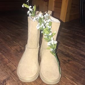 Tan American Eagle Ugg Boots